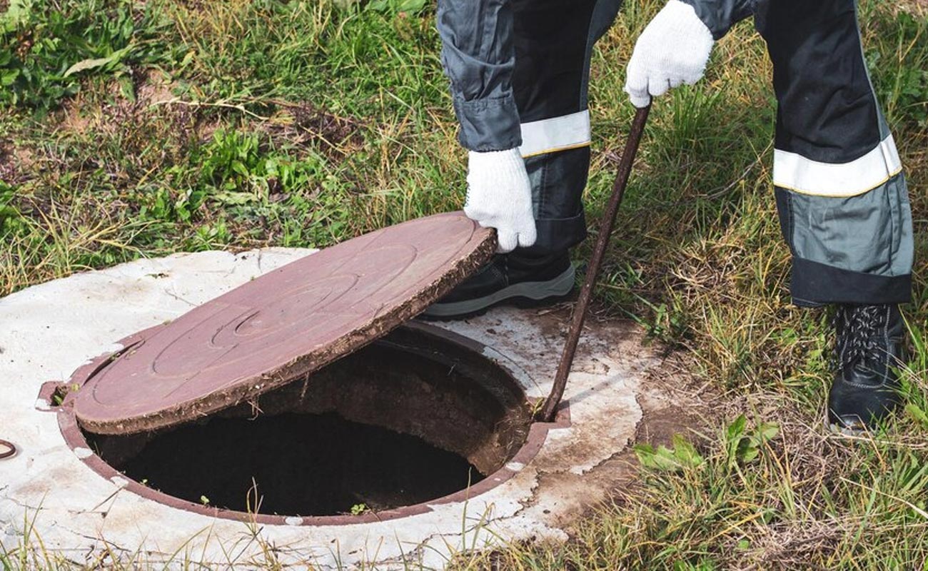 Cuidados ao Contratar uma Empresa de Limpeza de Fossa em Brasília